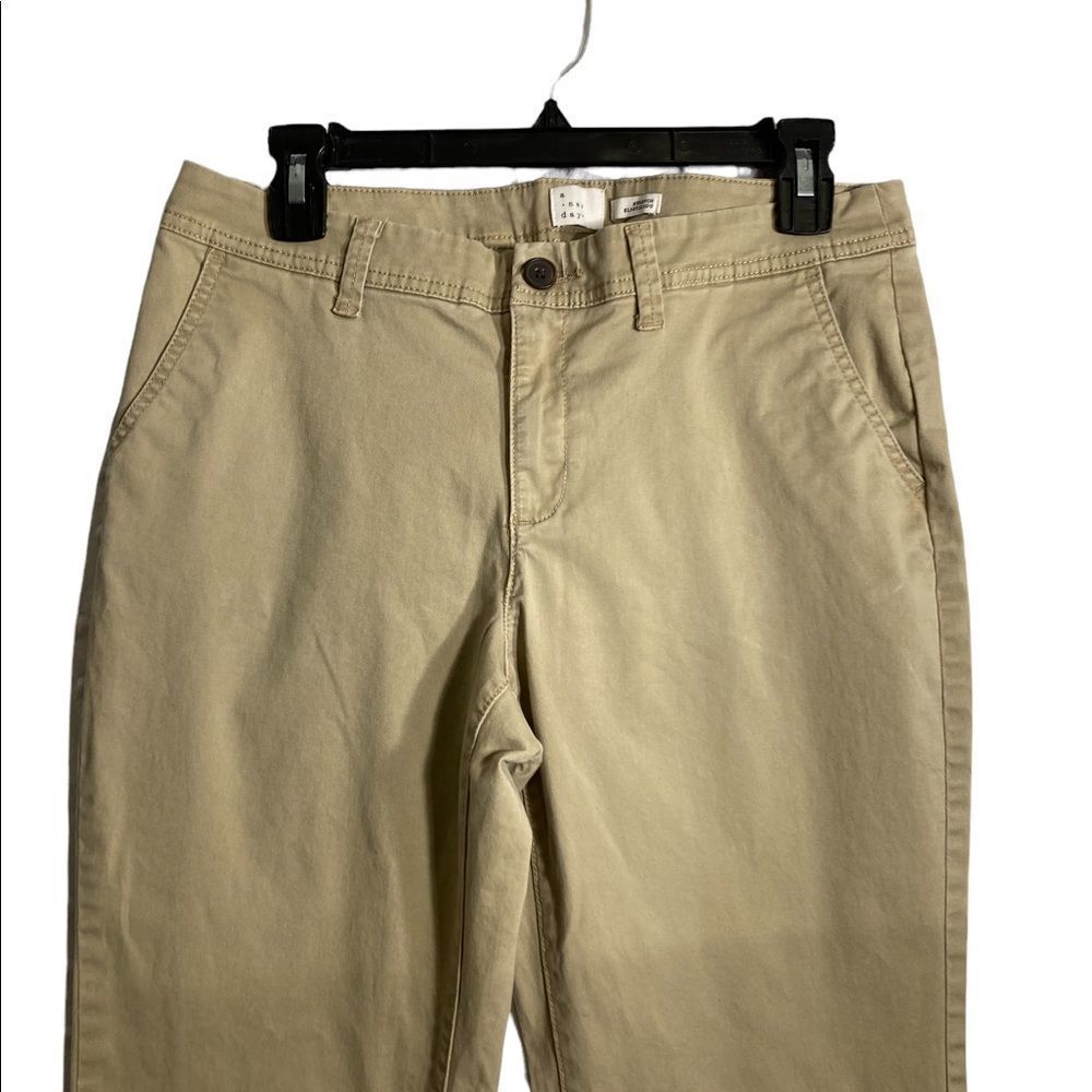 A new day women’s size 8 chino’s straight slim fit khaki pants